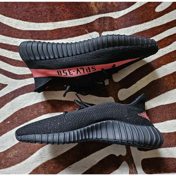 Adidas Yeezy Boost 350 V2 Low Red Stripe Core Black SZ 11 MENS BY9612 - Picture 4 of 8